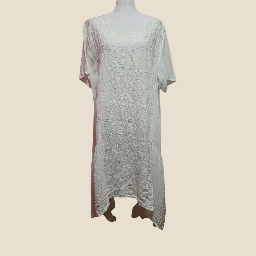 Vasna Italy White Linen Embroidered Metallic Asymmetrical HandkerchiefMidi Dress